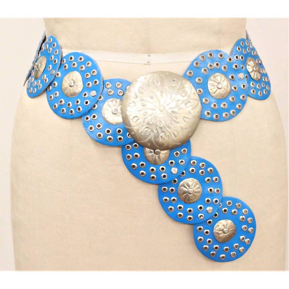 NEW DAIRI women's medallion metallic leather belt in turquoise